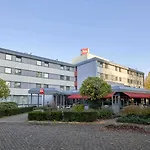 Ibis Hotel