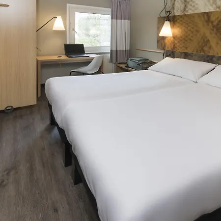 Ibis Отель 3*