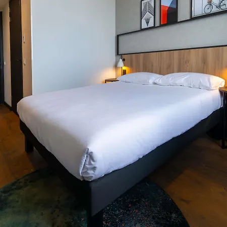 Ibis Hotel 3*