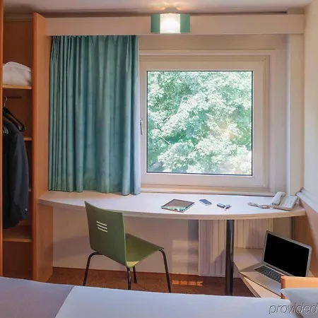 Ibis Tilburgo