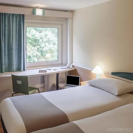 Ibis 3*