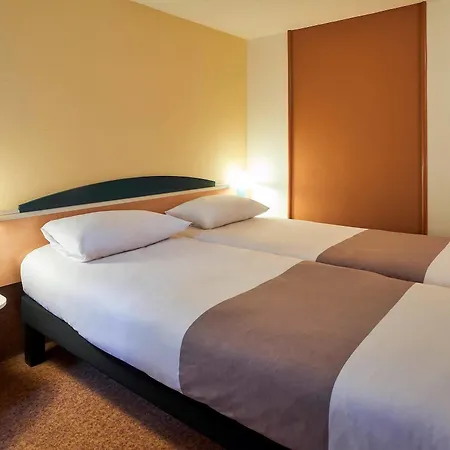 Ibis Hotel 3*