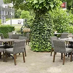 Ibis Hotel 3*