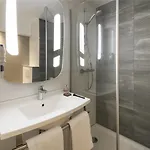 Ibis Hotel 3*